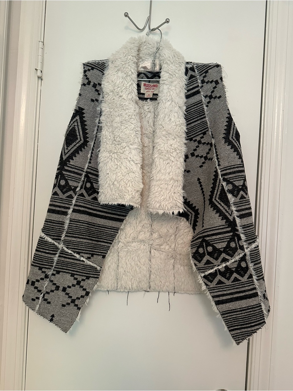 Mossimo Supply Co. Gray & Black Aztec Faux-Sherpa Open Front Jacket